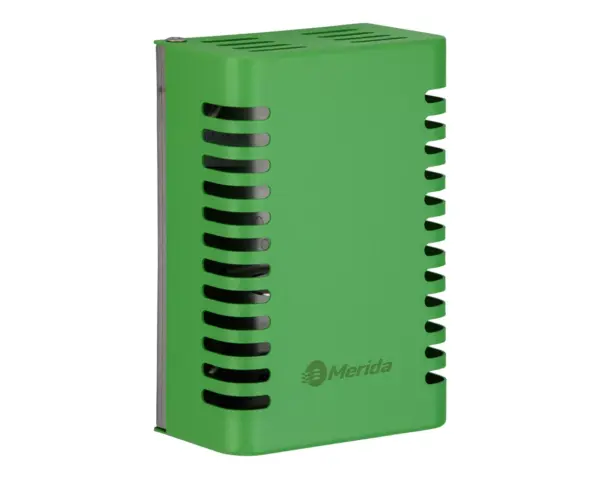 Odświeżacz powietrza V SOLID EVOLUTION MERIDA STELLA GREEN LINE, zielony Odświeżacz powietrza V Solid Evolution zielony, otwarte drzwiczki z wkładem