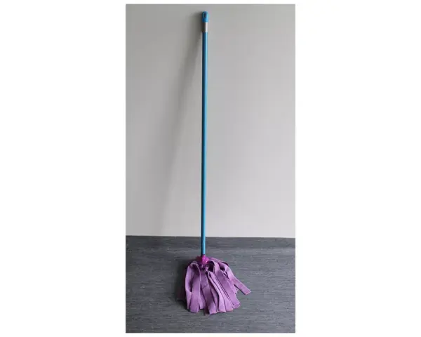 Mop paskowy z mikrowłókna, z gwintem Mop paskowy z mikrowłókna z gwintem i trzonkiem HFK450